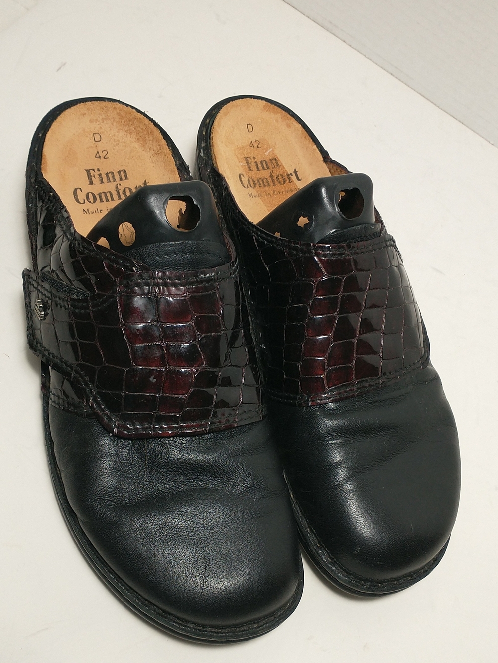 Finn Comfort Aussee Black/Brown Croc Embossed Leather Clog, Adjusts, Size 10.5